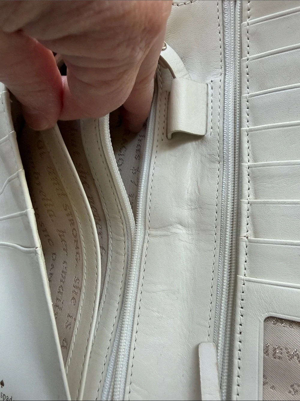 Gold Zip-Around Women's Wallet - Designer Style - Picture 4 of 7